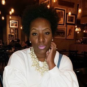 Meet your Posher, Laveta